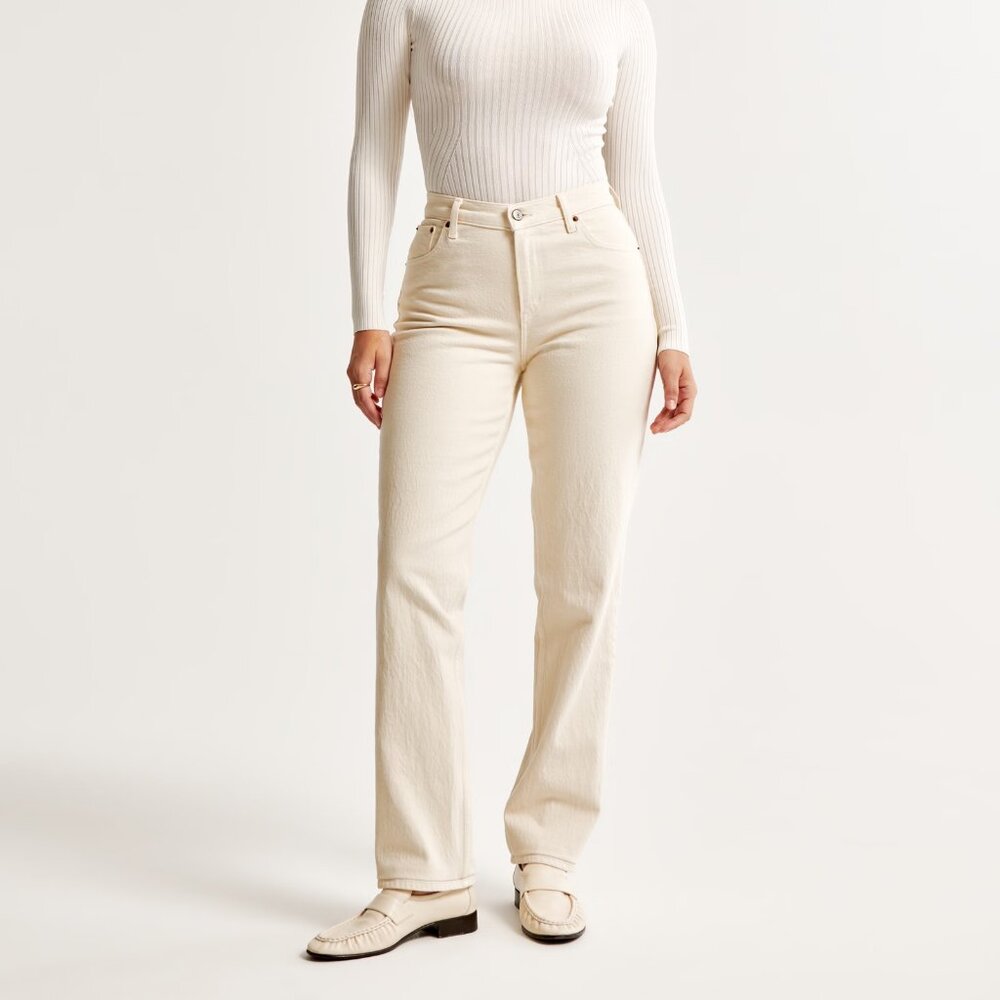 Curve Love Mid Rise 90s Straight Jean
